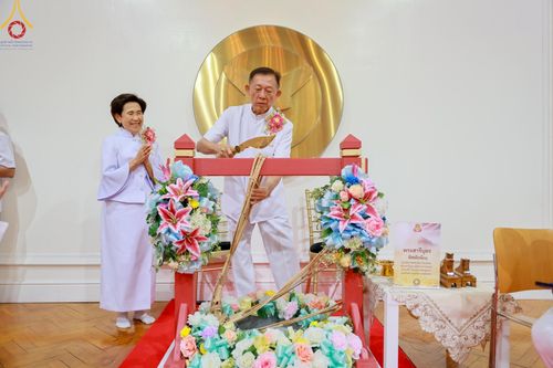 ภาพ No.142747:พิธีพัทธสีมา ประดิษฐานลูกนิมิตมหาสมบัติ สถาปนาอุโบสถวัดพระธรรมกายลอนดอน บูชาธรรม 80 ปี หลวงพ่อธัมมชโย วันเสาร์ที่ 22 มิถุนายน พ.ศ. 2567