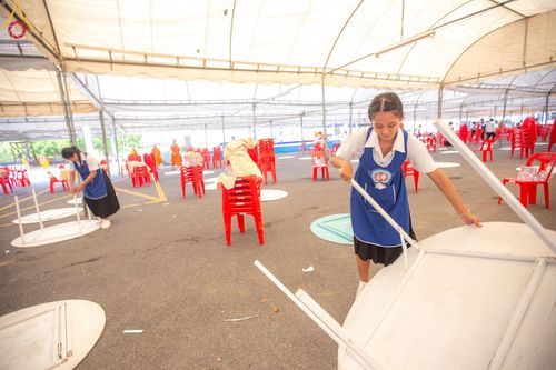 ภาพ No.59814:V.39 ทุ่มสุดใจ ธรรมชัย 80 ปี การเตรียมงาน การปฏิบัติงาน ของเจ้าหน้าที่หน่วยงานต่างๆ เพื่อพิธีฉลองอายุวัฒนมงคล 80 ปี หลวงพ่อธัมมชโย และรับถวายมหาสังฆทาน 10,000 กว่าวัดทั่วประเทศ ในวันคุ้มครองโลก จันทร์ที่ 22 เมษายน พ.ศ. 2567