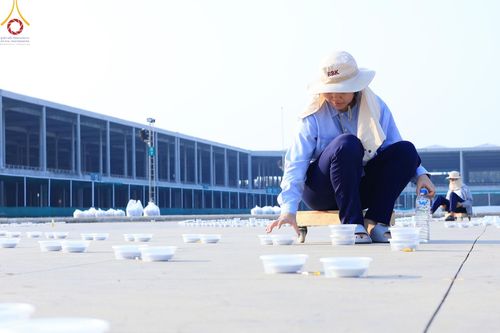 ภาพ No.61006:V.37 ยิ่งกว่าดี เพื่อ 80 ปีของพ่อ ภาพการเตรียมงานของหน่วยงานต่างๆ เพื่อพิธีฉลองอายุวัฒนมงคล 80 ปี หลวงพ่อธัมมชโย และรับถวายมหาสังฆทาน 10,000 กว่าวัดทั่วประเทศ ในวันคุ้มครองโลก วันจันทร์ที่ 22 เมษายน พ.ศ. 2567