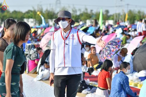 ภาพ No.117920:V.17 สำเร็จๆ การเตรียมงาน เก็บงาน การรับบุญของเจ้าหน้าที่หน่วยงานต่างๆ เพื่อโครงการธรรมยาตรา กตัญญูบูชามหาปูชนียาจารย์ พระมงคลเทพมุนี (สด จนฺทสโร) พระผู้ปราบมาร อนุสรณ์สถาน 7 แห่ง ปีที่ 12 ระหว่างวันที่ 2 - 31 มกราคม พ.ศ.2567