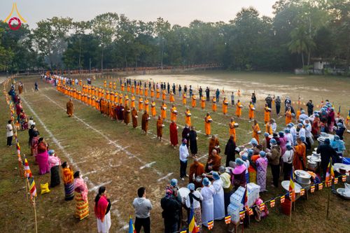 ภาพ No.131148:Photo Story ปฐมบรรพชาชาวพุทธมาร์มา Episode 4/5 วันที่ 13 กุมภาพันธ์พ.ศ. 2567 ณ วัดธัมจักร อรัญกุฏิ บังกลาเทศ