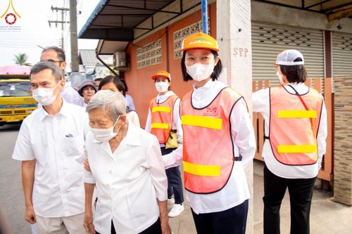 ภาพ No.203143:V.51 สารพัดV สารพัดดี ที่คลองบางนางแท่น ในโครงการธรรมยาตรา กตัญญูบูชา มหาปูชนียาจารย์ พระมงคลเทพมุนี(สด จนฺทสโร) พระผู้ปราบมาร อนุสรณ์สถาน 7 แห่ง ปีที่ 13 ระหว่างวันที่ 2-31 มกราคม พ.ศ. 2568