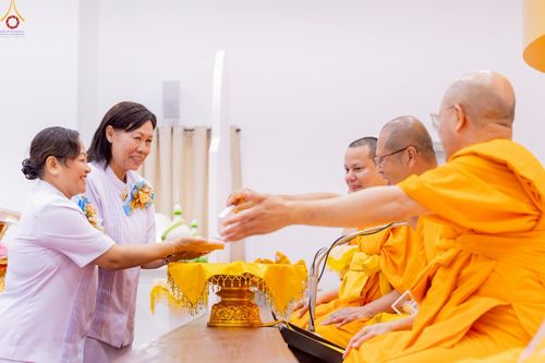 ภาพ No.234775:วันอาทิตย์ที่ 20 กรกฎาคม  พ.ศ.2568 พิธีทอดผ้าป่าภาคพื้นอเมริกา พิธีเจริญพระพุทธมนต์ ฉลองอาคารแก้วธรรมชัยรัตนอนันต์ วัดพระธรรมกายเทนเนสซี ประเทศสหรัฐอเมริกา