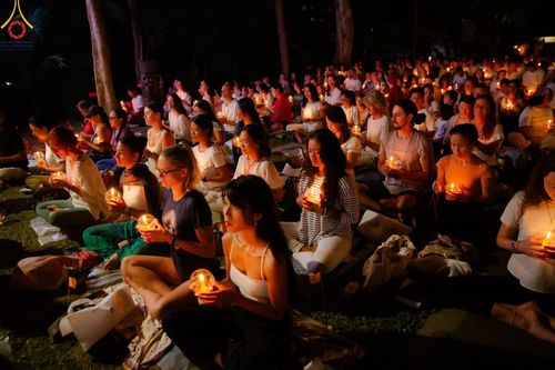 ภาพ No.156554:วัดพุทธบาหลีและวัดพระธรรมกาย จัดปฏิบัติธรรมนานาชาติ 1,151 คนจาก 78 ประเทศ ใน "วันสันติภาพสากล" ณ บาหลี อินโดนีเซีย วันเสาร์ที่ 21 กันยายน พ.ศ. 2567 เวลา 16.00-21.00 น. ณ พิพิธภัณฑ์ ARMA เมืองอูบุด จังหวัดบาหลี ประเทศอินโดนีเซีย