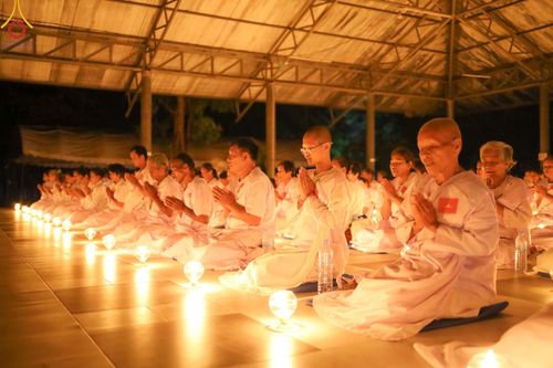 ภาพ No.158448:โครงการอบรมอุบาสก อุบาสิกาแก้ว  ตัวแทนทอดกฐิน 30,000 วัด ทั่วไทย บูชาธรรม 80 ปี หลวงพ่อธัมมชโย ระหว่างวันที่ 20-22 กันยายน พ.ศ. 2567 ณ จังหวัดบุรีรัมย์ รุ่นที่ 3