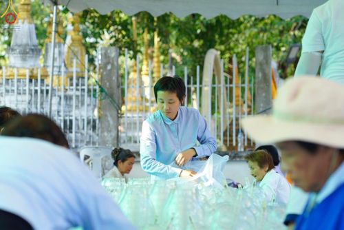 ภาพ No.115949:V.15 สามัคคี การเตรียมงาน เก็บงาน การรับบุญของเจ้าหน้าที่หน่วยงานต่างๆ เพื่อโครงการธรรมยาตรา กตัญญูบูชามหาปูชนียาจารย์ พระมงคลเทพมุนี (สด จนฺทสโร) พระผู้ปราบมาร อนุสรณ์สถาน 7 แห่ง ปีที่ 12 ระหว่างวันที่ 2 - 31 มกราคม พ.ศ.2567