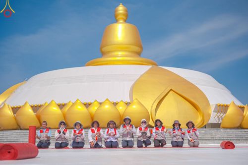 ภาพ No.206706:V.54 สารพัดV สารพัดดี ที่บางปลา ในโครงการธรรมยาตรา กตัญญูบูชา มหาปูชนียาจารย์ พระมงคลเทพมุนี(สด จนฺทสโร) พระผู้ปราบมาร อนุสรณ์สถาน 7 แห่ง ปีที่ 13 ระหว่างวันที่ 2-31 มกราคม พ.ศ. 2568