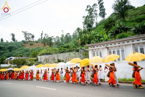 ภาพ No.226411:วันที่ 7-10 พฤษภาคม พ.ศ. 2568 โครงการเดินธรรมยาตรา สยาม-ลังกา ธรรมยาตรา ฉลองเทศกาลวิสาขบูชาแห่งชาติ ศรีลังกา บูชาธรรม 81 ปี หลวงพ่อธัมมชโย เมืองนูวราอิลิยา ประเทศศรีลังกา