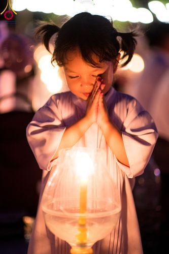 ภาพ No.109735:พิธีจุดประทีปถวายเป็นพุทธบูชา และบูชาธรรมมหาปูชนียาจารย์ วันที่ 10 มกราคม พ.ศ. 2567 ณ อนุสรณ์สถานคลองบางนางแท่น อ.สามพราน จ.นครปฐม