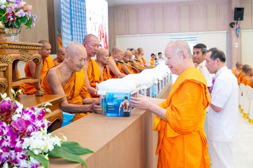 ภาพ No.156308:พิธีถวายสังฆทานแด่คณะสงฆ์ 323 วัด 4 จังหวัดชายแดนภาคใต้ ปีที่ 20 ครั้งที่ 173 พิธีมอบกองทุนหนุนแรงใจช่วยครูใต้ ปีที่ 17 ครั้งที่ 137 วันเสาร์ที่ 21 กันยายน พ.ศ.2567 ณ ศูนย์ปฏิบัติธรรมภาคใต้ อ.บางกล่ำ จ.สงขลา