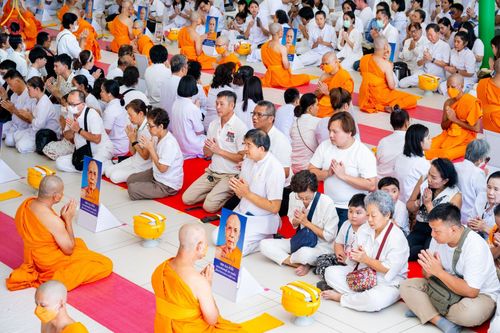 ภาพ No.141494:พิธีบรรพชาอุปสมบท โครงการอุปสมบทหมู่รุ่นผู้บริหาร รุ่นที่ 14 โครงการอุปสมบทหมู่ธรรมทายาท ระดับอุดมศึกษา รุ่นที่ 51 ภาคฤดูฝน ณ โบสถ์พระไตรปิฎก วัดพระธรรมกาย ในวันเสาร์ที่ 15 มิถุนายน พ.ศ. 2567