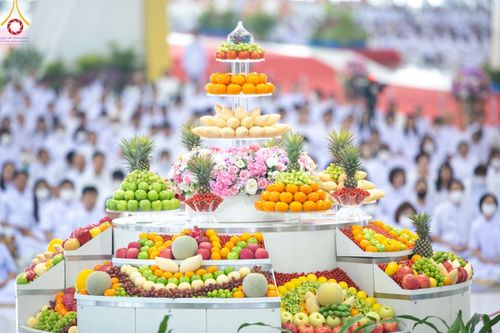 ภาพ No.206016:พิธีตักบาตร และ พิธีบูชาข้าวพระ ในวันอาทิตย์ต้นเดือน 2 กุมภาพันธ์ พ.ศ. 2568 ณ สภาธรรมกายสากล วัดพระธรรมกาย