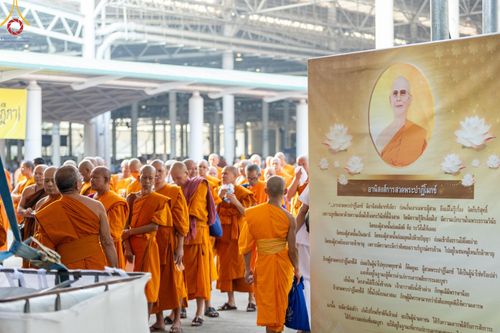 ภาพ No.58980:V.40 ภัตตาหารพระหมื่นวัด เราจัดให้ การปฏิบัติงานของเจ้าหน้าที่และอาสาสมัคร เพื่อรับบุญในการถวายภัตตาหาร แด่คณะสงฆ์ 10,000 กว่าวัดทั่วประเทศ ที่มาร่วมงานวันคุ้มครองโลก จันทร์ที่ 22 เมษายน พ.ศ. 2567 ณ วัดพระธรรมกาย