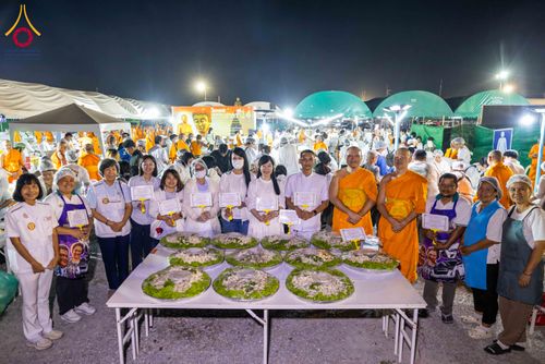 ภาพ No.301692:วันที่ 24 มกราคม พ.ศ. 2569 พิธีถวายภัตตาหารเป็นสังฆทาน แด่พระธรรมยาตรา ณ อนุสรณ์สถานบางปลา วัดบางปลา อำเภอบางเลน จังหวัดนครปฐม ในโครงการธรรมยาตรา กตัญญูบูชา มหาปูชนียาจารย์ พระมงคลเทพมุนี(สด จนฺทสโร) พระผู้ปราบมาร อนุสรณ์สถาน 7 แห่ง ปีที่ 14