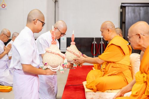 ภาพ No.338813:วันที่ 11 กรกฎาคม พศ.2569 พิธีบรรพชาอุปสมบท โครงการอุปสมบทหมู่ธรรมทายาทนานาชาติ  IDOP รุ่นที่ 21 (ภาษาจีน)  จากประเทศจีน มาเลเซีย สิงคโปร์ และไต้หวัน , โครงการบรรพชาสามเณรโรงเรียนนานาชาติ รุ่นที่ 15