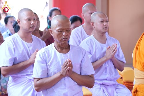 ภาพ No.315575:วันที่ 21 มีนาคม พ.ศ. 2569 โครงการอุปสมบทหมู ภาคฤดูร้อน ศูนย์อบรมเยาวชนนครปฐม อุปสมบท ณ พระอุโบสถ วัดลาดหญ้าไทร