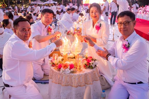 ภาพ No.292089:วันที่ 10 มกราคม พ.ศ. 2569 พิธีจุดประทีปถวายเป็นพุทธบูชา และบูชาธรรมมหาปูชนียาจารย์  ณ อนุสรณ์สถานคลองบางนางแท่น อ.สามพราน จ.นครปฐม ในโครงการธรรมยาตรา กตัญญูบูชา มหาปูชนียาจารย์ พระมงคลเทพมุนี(สด จนฺทสโร) พระผู้ปราบมาร อนุสรณ์สถาน 7 แห่ง ปีที่ 14