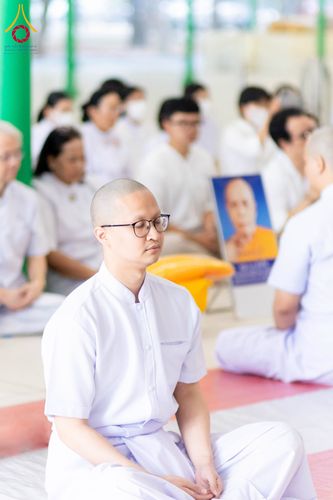 ภาพ No.298154:วันเสาร์ที่ 17 มกราคม พ.ศ. 2569 พิธีบรรพชาอุปสมบท โครงการอุปสมบทหมู่ บูชาธรรมครบ 117 ปี คุณยายอาจารย์มหารัตนอุบาสิกาจันทร์ ขนนกยูง  ณ อุโบสถพระไตรปิฎก วัดพระธรรมกาย