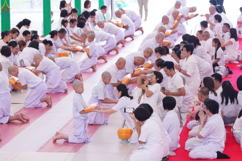 ภาพ No.338793:วันที่ 11 กรกฎาคม พศ.2569 พิธีบรรพชาอุปสมบท โครงการอุปสมบทหมู่ธรรมทายาทนานาชาติ  IDOP รุ่นที่ 21 (ภาษาจีน)  จากประเทศจีน มาเลเซีย สิงคโปร์ และไต้หวัน , โครงการบรรพชาสามเณรโรงเรียนนานาชาติ รุ่นที่ 15