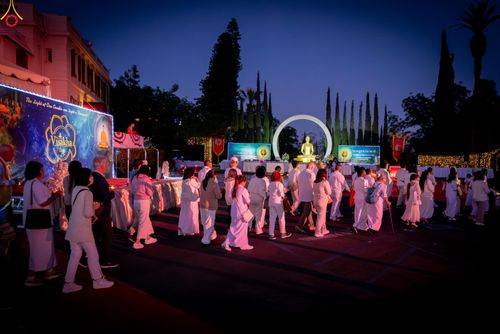 ภาพ No.332823:วันอาทิตย์ที่ 31 พฤษภาคม พ.ศ. 2569 วันวิสาขบูชา ณ วัดพระธรรมกายแคลิฟอร์เนีย  ประเทศสหรัฐอเมริกา