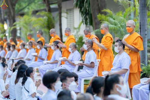 ภาพ No.78654:พิธีตัดปอยผมและปลงผมนาคธรรมทายาท  โครงการบรรพชาและอุปสมบทหมู่ วันคุ้มครองโลก วันที่ 26 มีนาคม พ.ศ.2566 ณ หมู่บ้านบรรลุธรรม วัดพระธรรมกาย