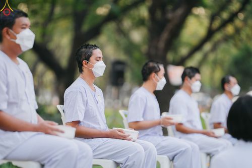 ภาพ No.80083:พิธีตัดปอยผมและปลงผมนาคธรรมทายาท โครงการอุปสมบทหมู่ธรรมทายาท พุทธศาสตร์สากลรุ่นที่ 7 (ภาคฤดูร้อน) วันอาทิตย์ที่ 9 เมษายน พ.ศ.2566