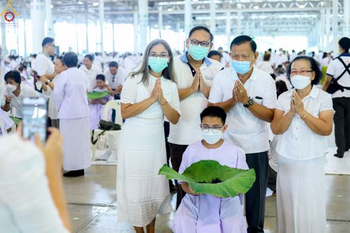 ภาพ No.78738:พิธีปลงผมนาคธรรมทายาท โครงการอบรมยุวธรรมทายาท มัชฌิมธรรมทายาท และธรรมทายาทรุ่นอุดมศึกษา ณ สภาธรรมกายสากล วัดพระธรรมกาย วันเสาร์ที่ 1 เมษายน พ.ศ. 2566