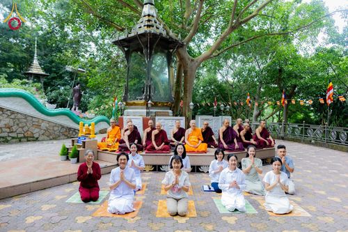 ภาพ No.344507:วันที่ 8-11 สิงหาคม พ.ศ.2569 “ประเพณีเข้าพรรษา เชื่อมพระพุทธศาสนาสองแผ่นดิน” ถวายเทียนพรรษา 9 วัด ณ นครโฮจิมินห์ สาธารณรัฐสังคมนิยมเวียดนาม