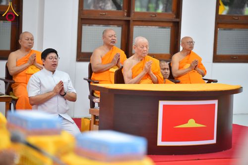 ภาพ No.294221:วันอาทิตย์ที่ 14 ธันวาคม พ.ศ.2568 พิธีเจริญพระพุทธมนต์สมโภชดวงแก้วลูกนิมิตเอก และดวงแก้วนิมิตปฏิบัติธรรม อัญเชิญประดิษฐาน  ณ วัดพระธรรมกายในประเทศสหรัฐอเมริกาและประเทศเยอรมนี 7 แห่ง ณ อาคารปลูกศรัทธา 2 วัดพระธรรมกาย