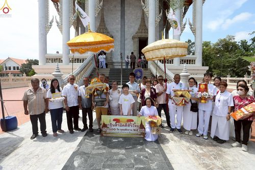 ภาพ No.253422:วันที่ 12 ตุลาคม พ.ศ. 2568 พิธีทอดกฐินสามัคคีทั่วไทย 30,000 วัด โดยคณะศิษยานุศิษย์ บูชาธรรม 81 ปี หลวงพ่อธัมมชโย ณ วัดสนามพราหมณ์  อ.เมือง จ.เพชรบุรี