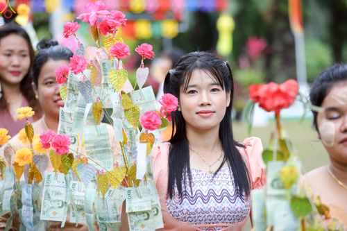 ภาพ No.255926:วันที่ 15 ตุลาคม พ.ศ. 2568 พิธีทอดกฐินสามัคคีทั่วไทย 30,000 วัด โดยคณะศิษยานุศิษย์ บูชาธรรม 81 ปี หลวงพ่อธัมมชโย ณ ศูนย์ปฏิบัติธรรมชุมพร ต.ดอนยาง อ.ปะทิว จ.ชุมพร