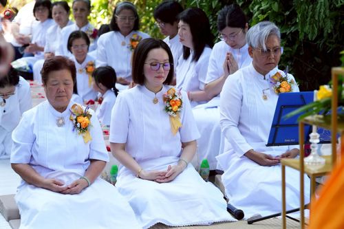 ภาพ No.233636:วันอาทิตย์ที่ 6 กรกฎาคม พ.ศ.2568 พิธีสมโภช 15 ปี วัดพระธรรมกายเกาลูน และพิธีมุทิตาสักการะเปรียญธรรม 9 ประโยค ณ วัดพระธรรมกายเกาลูน เขตปกครองพิเศษฮ่องกง สาธารณรัฐประชาชนจีน