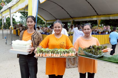 ภาพ No.255717:วันที่ 14 ตุลาคม พ.ศ. 2568 พิธีทอดกฐินสามัคคีทั่วไทย 30,000 วัด โดยคณะศิษยานุศิษย์ บูชาธรรม 81 ปี หลวงพ่อธัมมชโย ณ วัดควนปิยาราม ต.ปากพะยูน อ.ปากพะยูน จ.พัทลุง