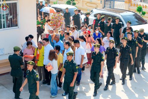 ภาพ No.168771:พิธีทอดกฐิน ณ วัดมรรคสำราญ อ.เมืองขอนแก่น จ.ขอนแก่น ในโครงการกฐินสามัคคีทั่วไทย 30,000 วัด บูชาธรรม 80 ปี หลวงพ่อธัมมชโย โดยคณะศิษยานุศิษย์วัดพระธรรมกาย วันที่ 25 ตุลาคม พ.ศ. 2567