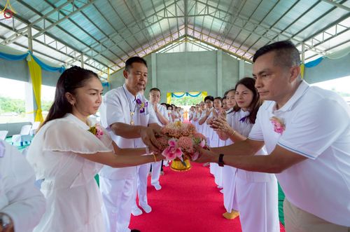 ภาพ No.255221:วันที่ 12 ตุลาคม พ.ศ. 2568 พิธีอัญเชิญพระบรมสารีริกธาตุและบรรจุ ลงในพระเกตุพระประธาน , พิธีทอดกฐินสามัคคีทั่วไทย 30,000 วัด โดยคณะศิษยานุศิษย์ วัดพระธรรมกาย  บูชาธรรม 81 ปี หลวงพ่อธัมมชโย ณ ธุดงคสถานเขาย้อย จ.เพชรบุรี