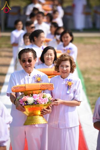 ภาพ No.131466:พิธีทอดผ้าป่ายกค้ำฟ้ามหามงคล อาคาร 80 ปี หลวงพ่อธัมมชโย ณ ศูนย์ปฏิบัติธรรมวิหารแดง ต.เจริญธรรม อ.วิหารแดง จ.สระบุรี วันที่ 17 มีนาคม พ.ศ. 2567
