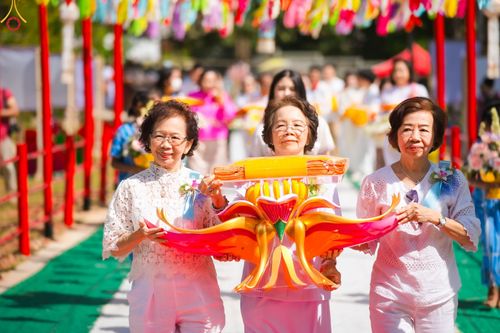 ภาพ No.94116:พิธีทอดกฐิน เพื่อสร้างกำแพงแก้วรอบวัด ณ วัดทุ่งเจริญธรรม อ.อมก๋อย จ.เชียงใหม่ วันที่ 10 พฤศจิกายน พ.ศ. 2566