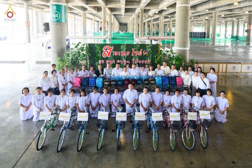 ภาพ No.80395:องค์กรภาคีเครือข่าย "บวร" จังหวัดปทุมธานี ศึกษาดูงานโครงการบรรพชาสามเณรฟื้นฟูพระพุทธศาสนาทั่วไทย ชมนิทรรศการ และสื่อนวัตกรรมพระพุทธศาสนาภาพยนต์ 3 มิติ - จักรวาลนฤมิต เรื่อง "พระสัมมาสัมพุทธเจ้า พระบรมศาสดาเอกของโลก" วันศุกร์ที่ 28 เมษายน พ.ศ.2566