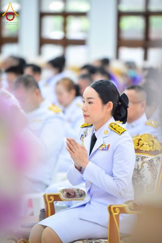 ภาพ No.227037:วันอังคารที่ 3 มิถุนายน พ.ศ. 2568 นายอำเภอคลองหลวง นำพสกนิกรรวมใจภักดิ์ สมเด็จพระนางเจ้าฯ พระบรมราชินี เนื่องในโอกาสวันเฉลิมพระชนมพรรษา ณ อาคารปลูกศรัทธา 2 วัดพระธรรมกาย อ.คลองหลวง จ.ปทุมธานี