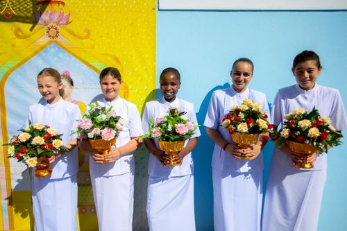 ภาพ No.270364:วันอาทิตย์ที่ 19 ตุลาคม พ.ศ. 2568 พิธีทอดกฐินสามัคคี เพื่อสถาปนากุฏิสงฆ์  น้อมถวายเป็นพุทธบูชาและบูชาธรรม แด่หลวงพ่อธัมมชโย ณ วัดพุทธเคปทาวน์  ประเทศสาธารณรัฐแอฟริกาใต้