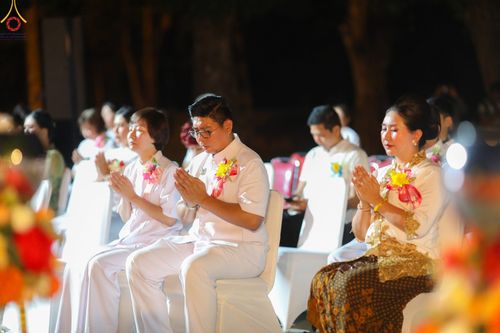ภาพ No.104166:พิธีจุดประทีป ถวายเป็นพุทธบูชา สามเณรธรรมทายาทชาวอินโดนีเซียกว่า 1,000 รูป ณ มหาเจดีย์บุโรพุทโธ ประเทศอินโดนีเซีย ในวันที่ 23 ธันวาคม พ.ศ. 2566