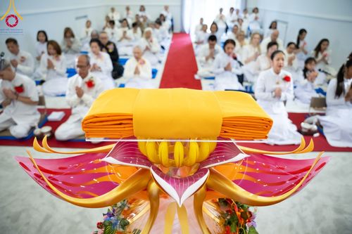 ภาพ No.96428:พิธีทอดกฐินวัดพระธรรมกายบอร์โด ประเทศฝรั่งเศส วันอาทิตย์ที่ 19 พฤศจิกายน พ.ศ. 2566 ณ วัดพระธรรมกายบอร์โด ประเทศฝรั่งเศส