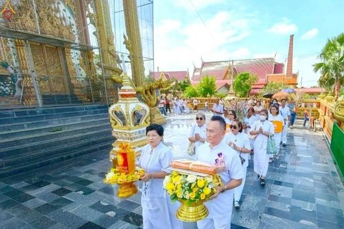 ภาพ No.265153:วันที่ 12 ตุลาคม พ.ศ. 2568 พิธีทอดกฐินสามัคคีทั่วไทย ณ วัดกงลาด ต.ห้วยด้วน อ.ดอนตูม จ.นครปฐม โดยคณะศิษยานุศิษย์ บูชาธรรม 81 ปี หลวงพ่อธัมมชโย