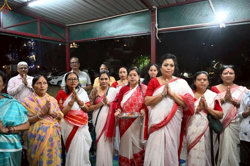 ภาพ No.263408:วันที่ 17 ตุลาคม พ.ศ. 2568 ทอดกฐินสมทบวัดต่างประเทศ ณ ศูนย์เผยแผ่พุทธรัตนะ กรุงเดลลี ประเทศอินเดีย 