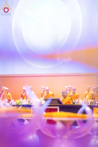 ภาพ No.133998:พิธีบูชาข้าวพระ  ในวันอาทิตย์ต้นเดือนที่ 7 เมษายน พ.ศ. 2567 ณ วัดพระธรรมกาย จ.ปทุมธานี