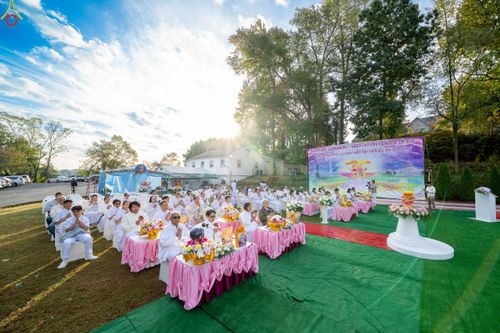 ภาพ No.272709:วันอาทิตย์ที่ 19 ตุลาคม พ.ศ. 2568 พิธีทอดกฐินสามัคคี  ณ วัดพระธรรมกายดีซี สหรัฐอเมริกา 