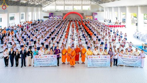 ภาพ No.103740:วันรวมพลังเด็กดี V-Star ผู้นำฟื้นฟูศีลธรรมโลก "รักษ์บวร รักษ์ศีล ๕ จังหวัดปทุมธานี" ปีที่ 5 ปีการศึกษา 2566 ณ วัดสายสุวพรรณ จ.ปทุมธานี วันศุกร์ที่ 22 ธันวาคม พ.ศ. 2566