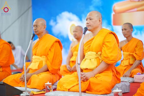 ภาพ No.168033:พิธีทอดกฐิน วัดพระธรรมกายกัวลาลัมเปอร์ ประเทศมาเลเซีย วันที่ 20 ตุลาคม พ.ศ. 2567