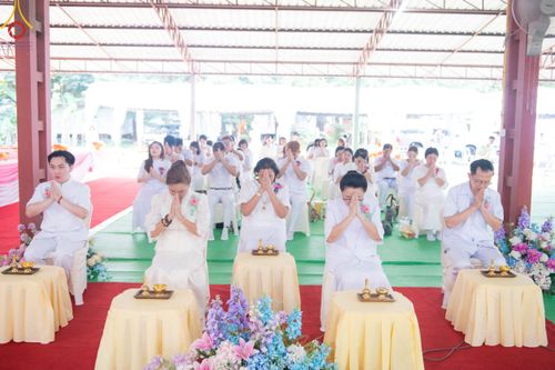 ภาพ No.91611:พิธีทอดผ้าป่า สร้างลานเอนกประสงค์พญานาค 4 ตระกูล จุดประทีปโคมลาน ถวายเป็นพุทธบูชา  สร้างความสว่างไสวให้กับแผ่นดินด้วยแสงธรรม วันอาทิตย์ที่ 29 ตุลาคม พ.ศ. 2566 ณ พุทธอุทยานนานาชาติ จังหวัดหนองคาย