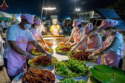 ภาพ No.116455:พิธีถวายภัตตาหารเป็นสังฆทาน แด่คณะพระธรรมยาตรา ปีที่ 12 วันที่ 22 มกราคม พ.ศ. 2567 ณ อนุสรณ์สถานบางนางแท่น จ.นครปฐม